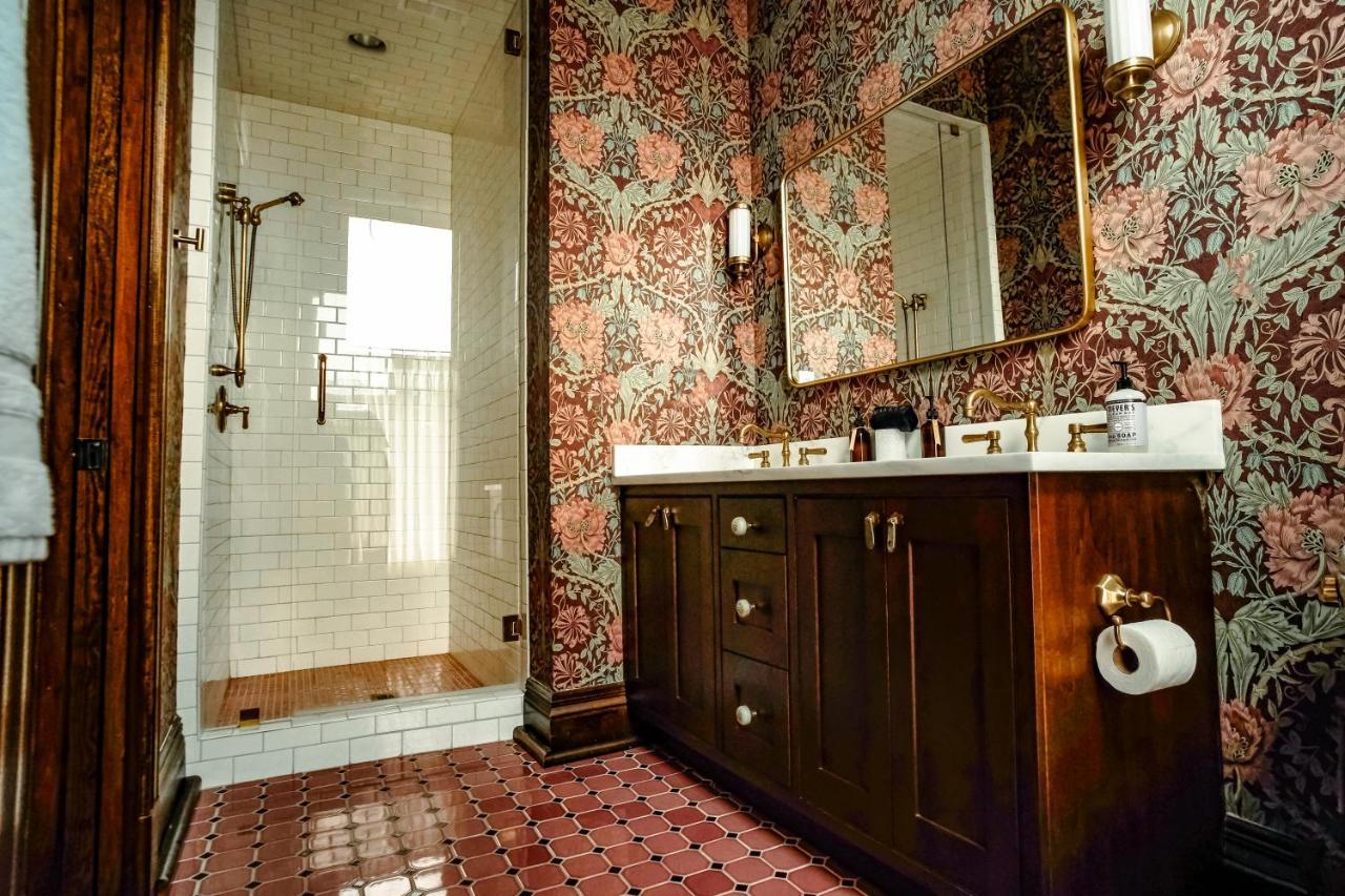 내슈빌 Henrie House I Luxury 4Br Downtown Historic Gem With Library & Patio 빌라 외부 사진