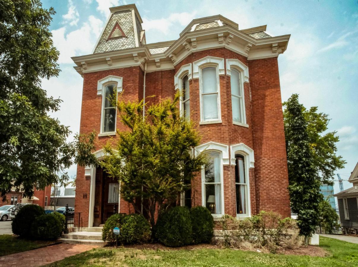 내슈빌 Henrie House I Luxury 4Br Downtown Historic Gem With Library & Patio 빌라 외부 사진